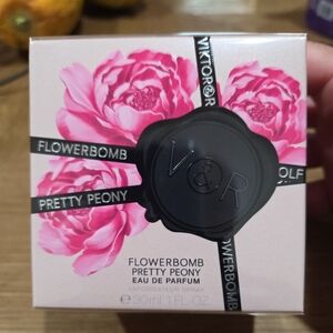 Viktor & Rolf Flowerbomb Pretty Peony for Women 1 oz EDP